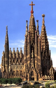 The outside for the La Sagrada Familia, photo credit to www.gaudidesigner.com